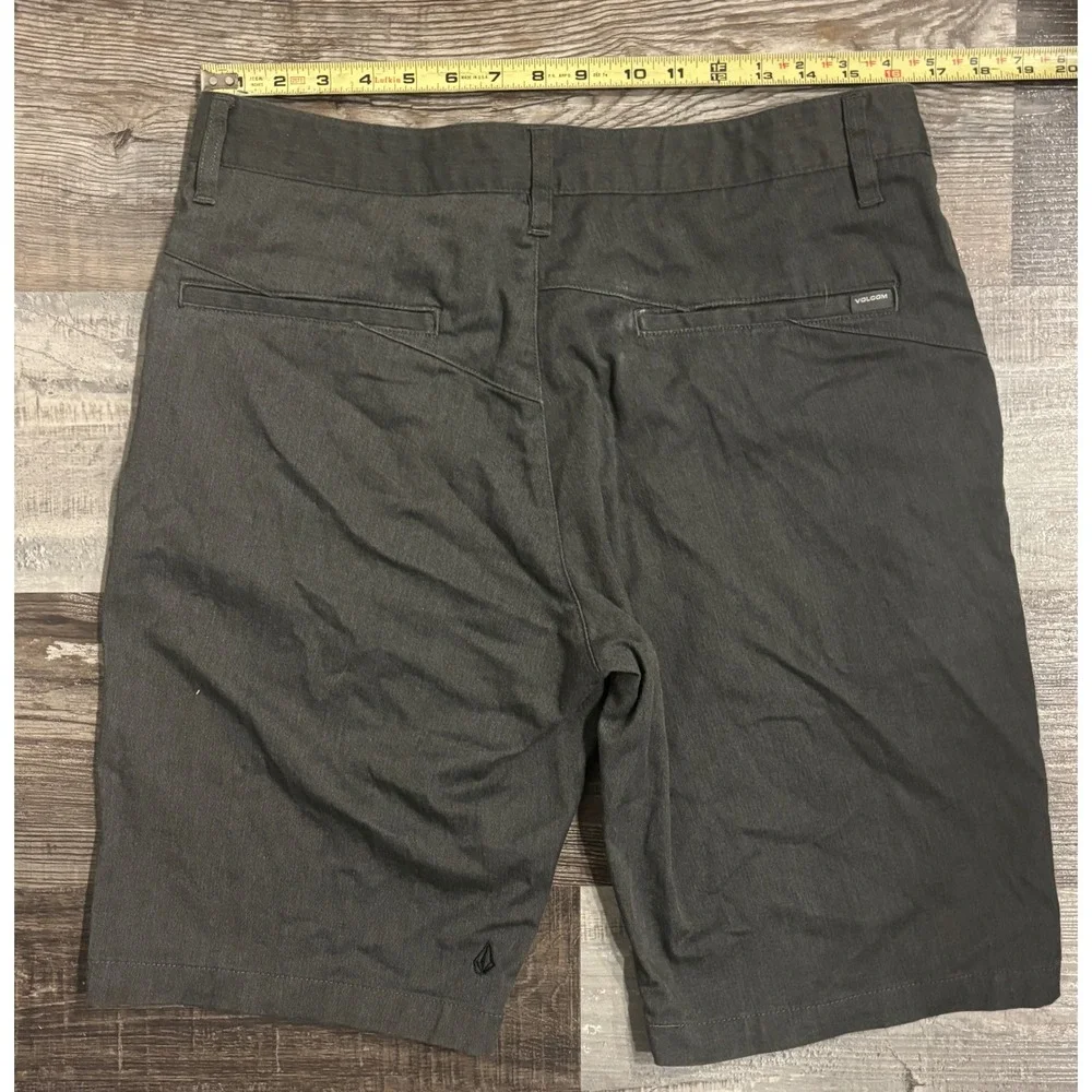 Volcom Chino Shorts 33 Dark Gray Charcoal Casual Skate Excellent